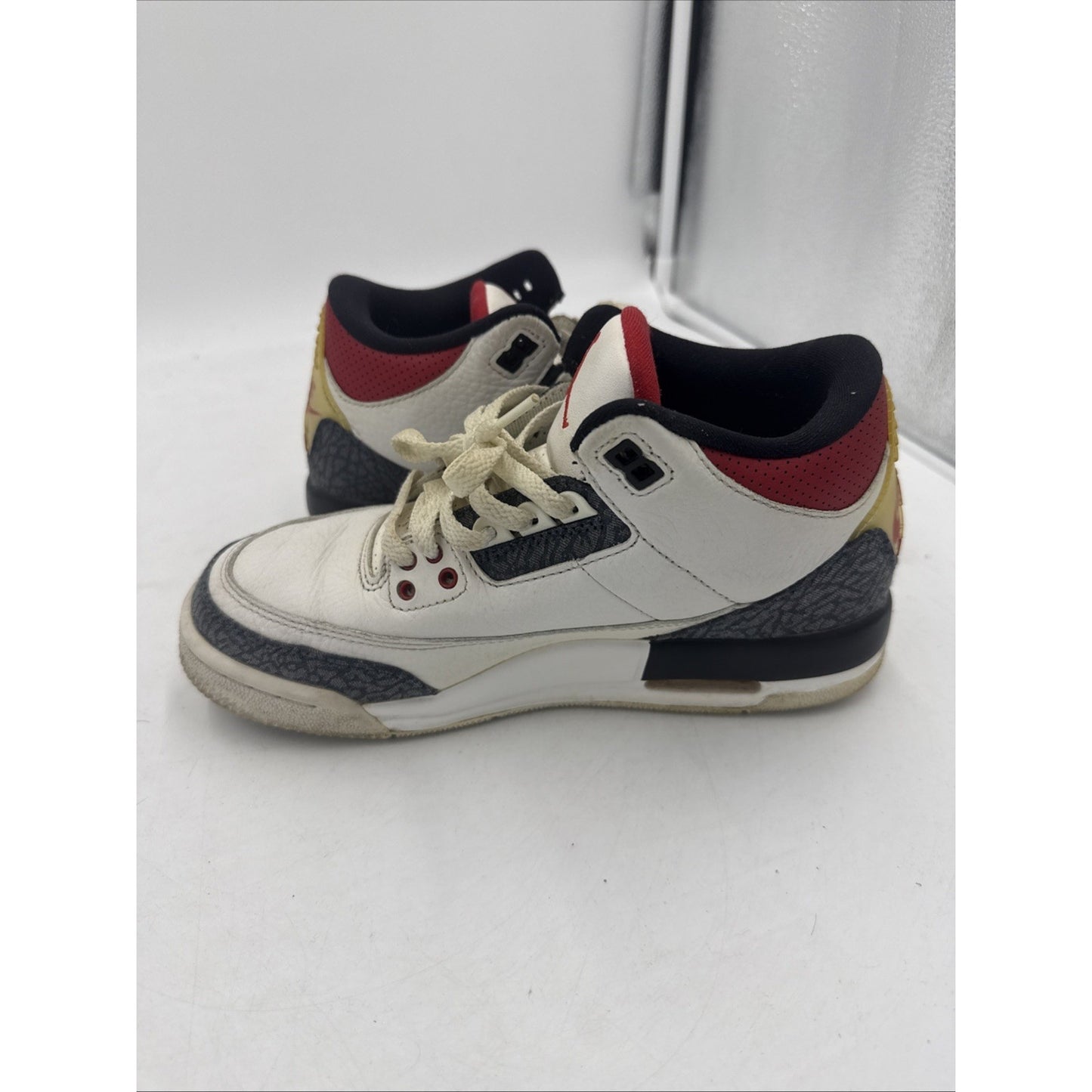 Size 5.5 - Jordan 3 Retro Denim SE Fire Red 2020