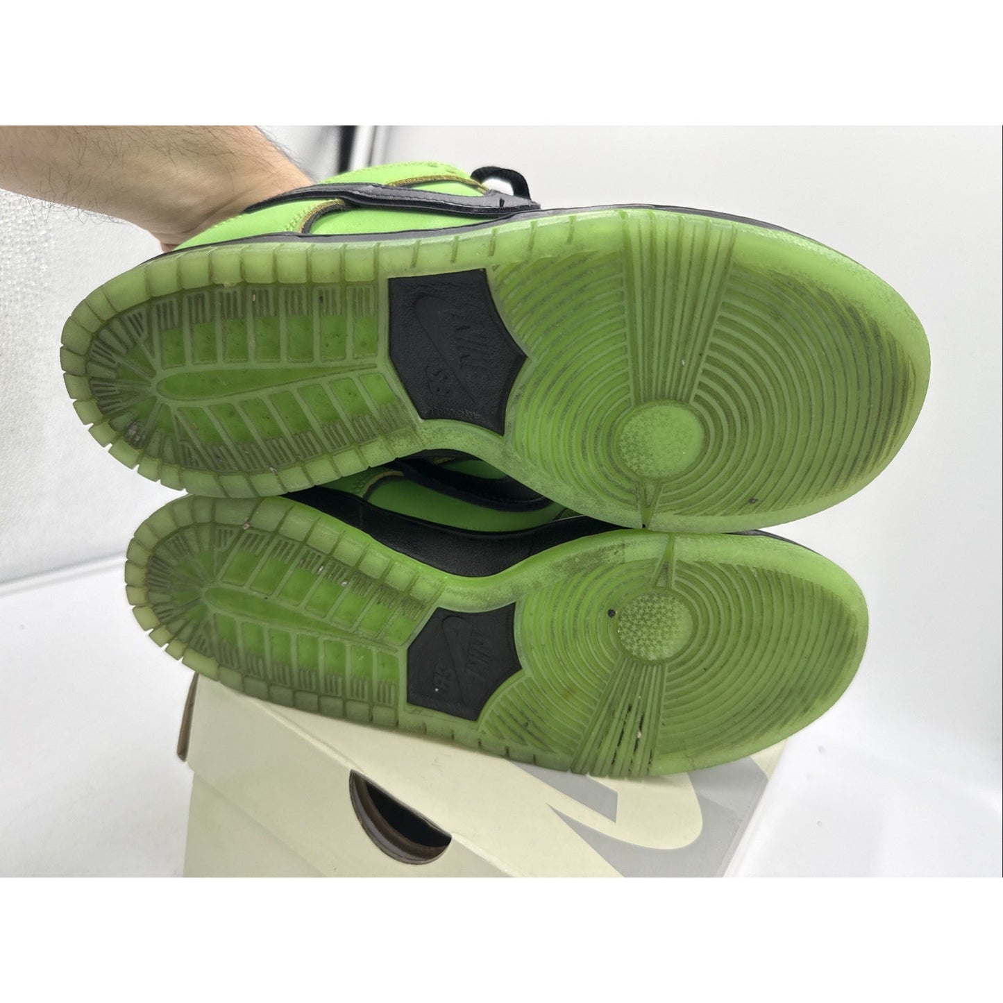 Size 5 - Nike The Powerpuff Girls x Dunk Pro SB QS Low Buttercup