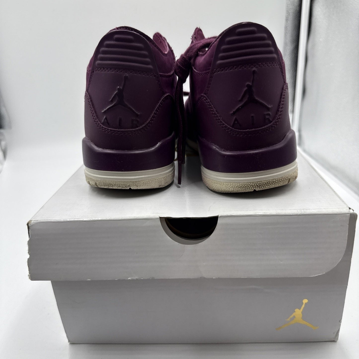 Size 7.5 - Air Jordan 3 Retro Bordeaux W