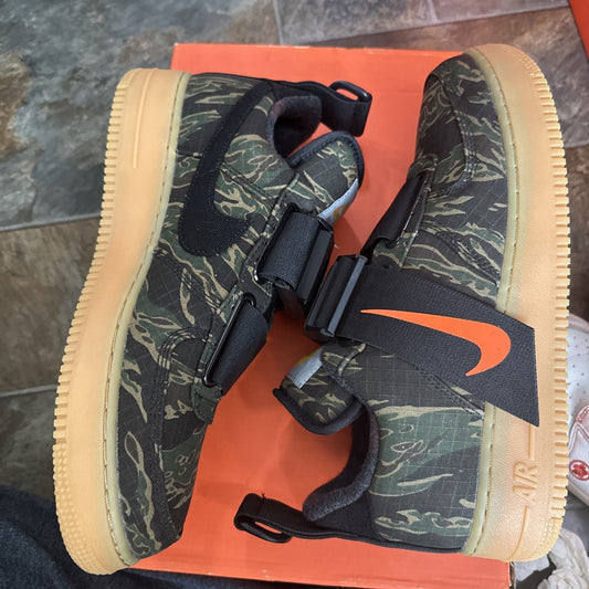 Size 9 - Carhartt WIP x Nike Air Force 1 Utility Premium Low Camo