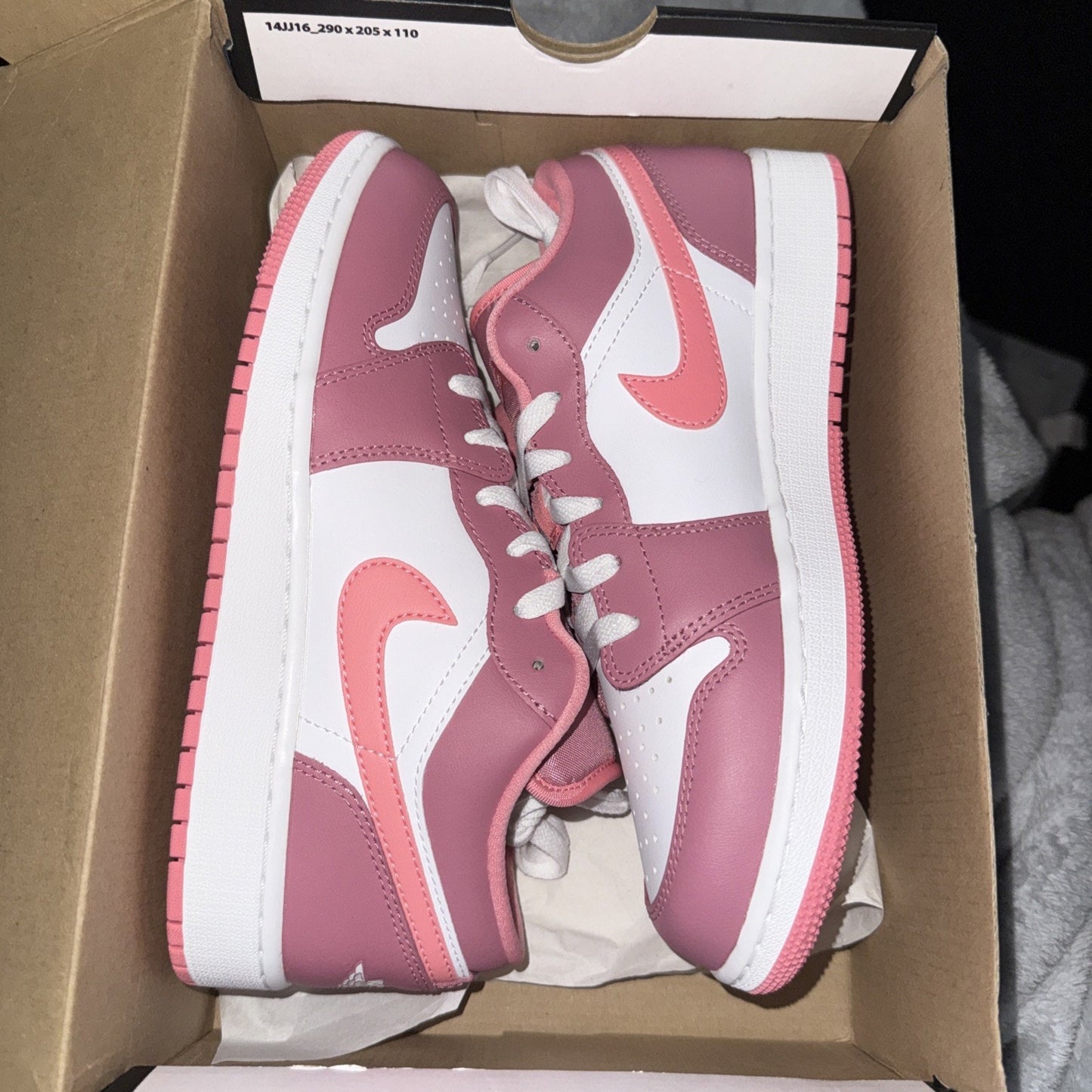 Nike Air Jordan 1 Low Desert Berry Size 6.5Y