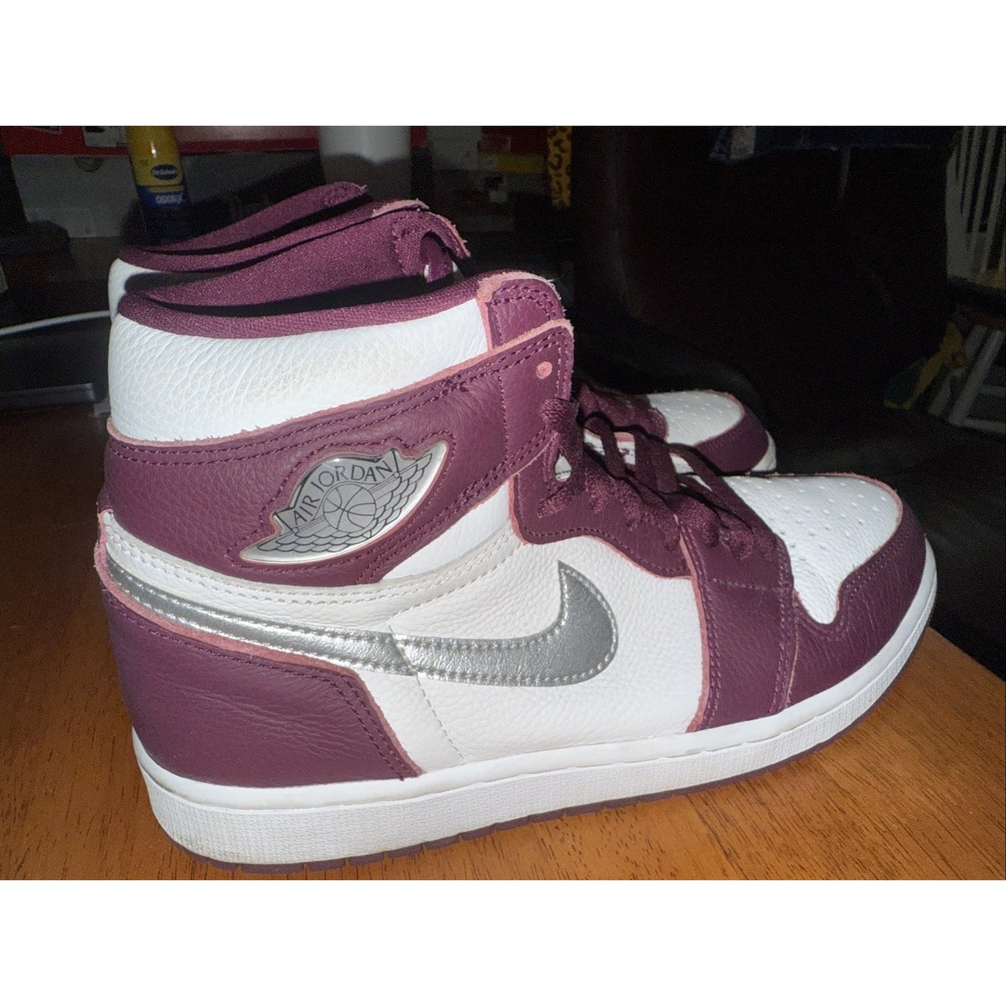 Size 9 - Jordan 1 Retro High OG Bordeaux NBS119