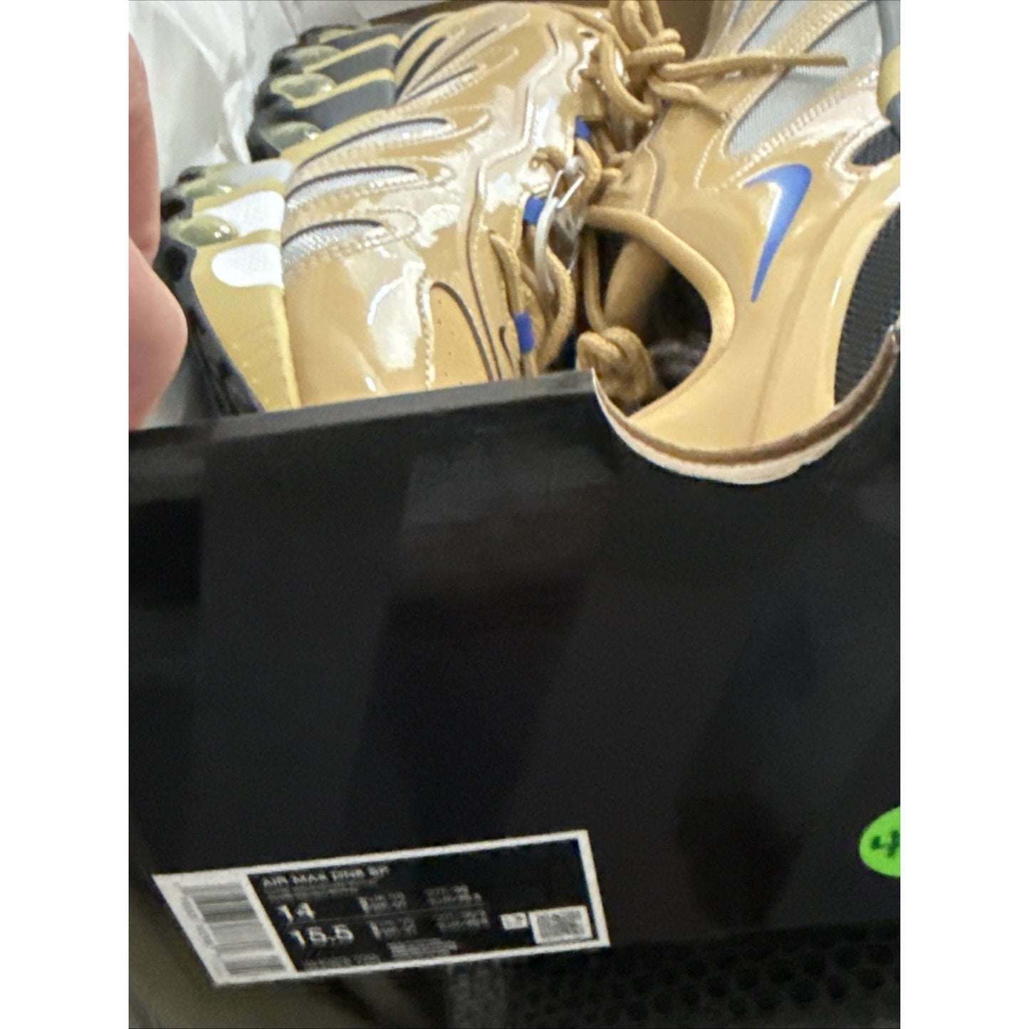 Nike Air Max DN8 Men’s Size 14 New with Box IB4029-700 Club Gold/Metallic Silver