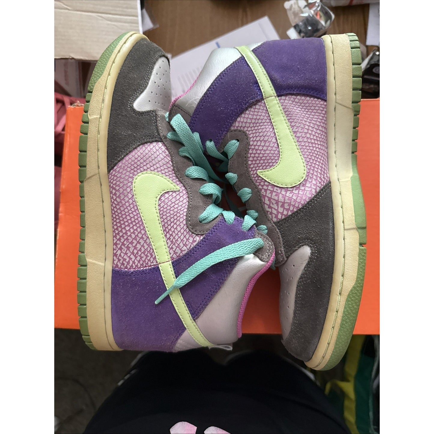 Nike 6.0 Women Size 10 Green Purple Blue