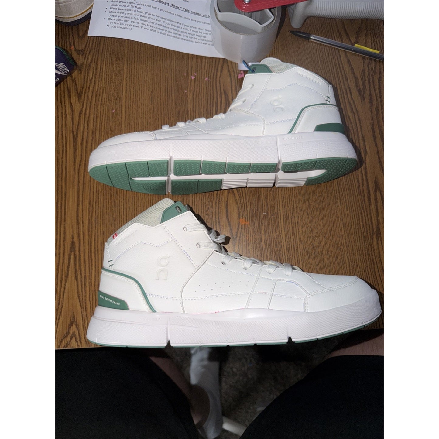 size 10 on cloud On The Roger Clubhouse Mid Promo Sample