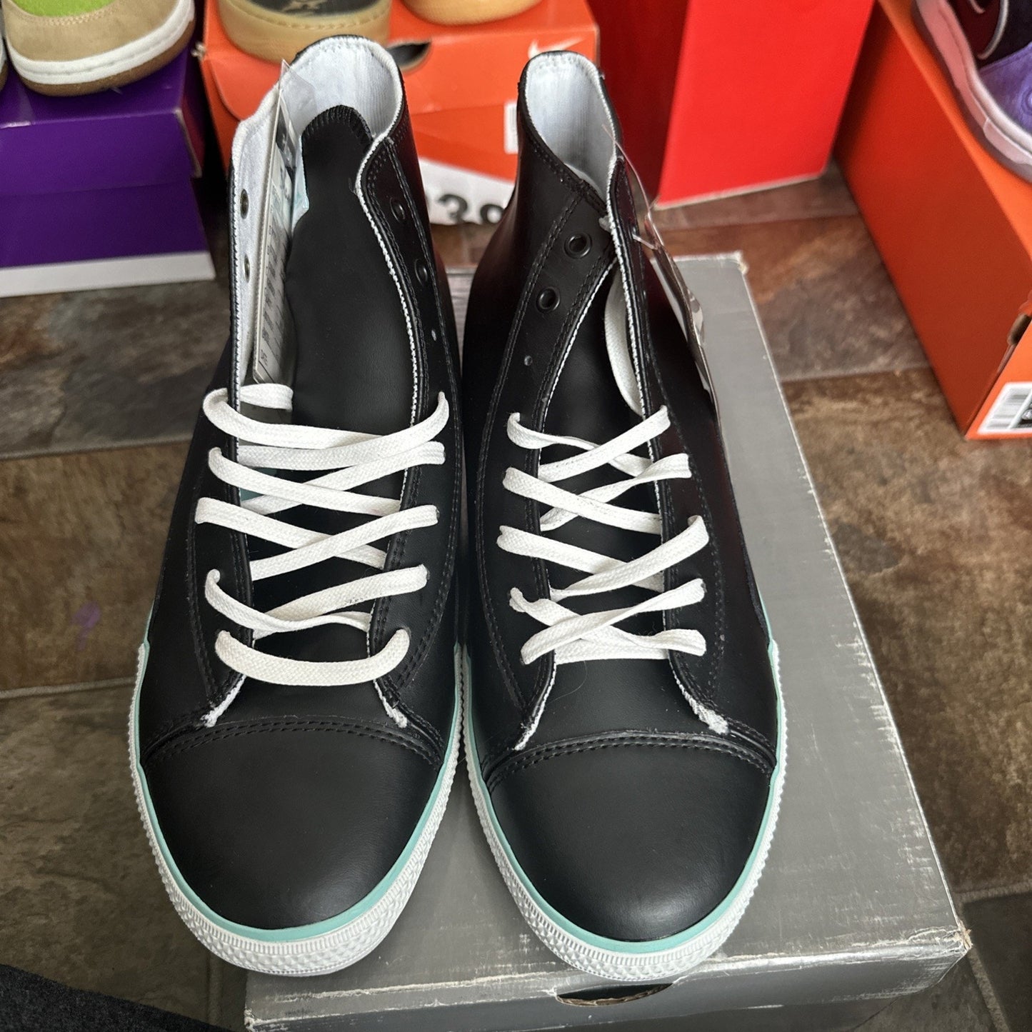 Diamond Supply Co. sneaker in the 'Brilliant Solid Pack' size 9 Sample Tagged