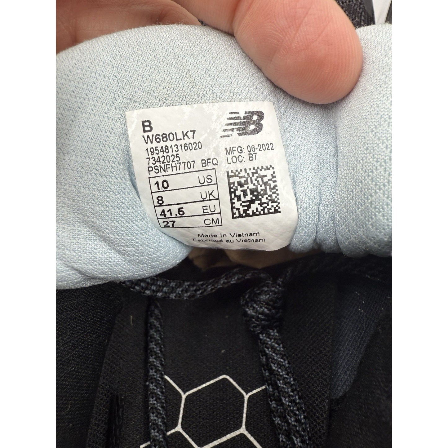 Size 10 - New Balance Fresh Foam 680v7 Black White W NBS273