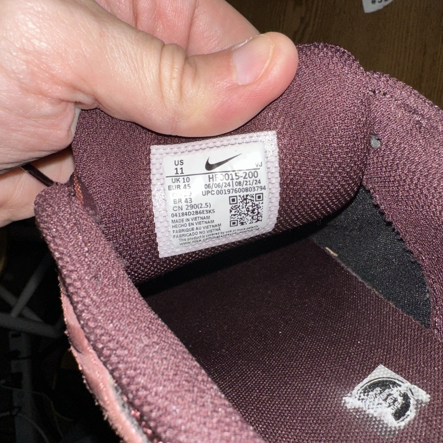 Size 11 - Nike P-6000 SE Dark Pony