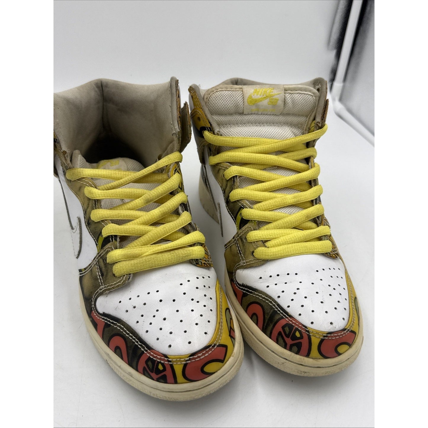 Size 7 - Nike Dunk Premium SB QS High De La Soul