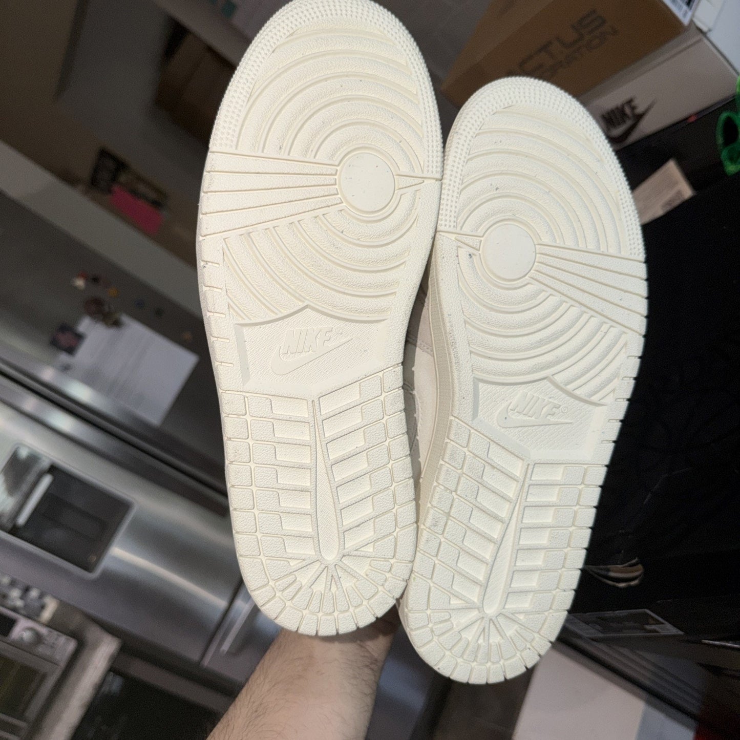 Size 9 - Air Jordan 1 SE Craft Low Pale Ivory