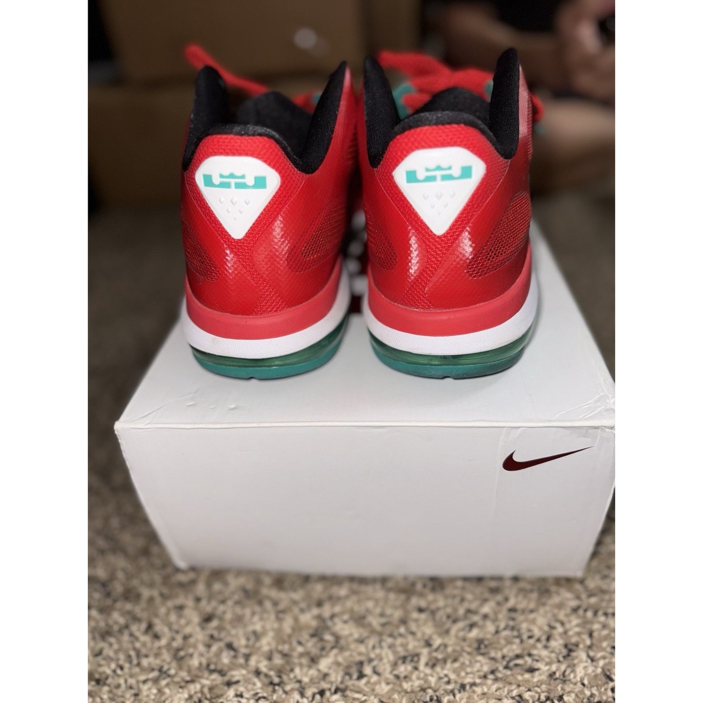 Size 10.5 - Nike LeBron 9 Low Liverpool BS495