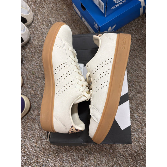 Size 7 Adidas Advantage 2.0 JQ7396