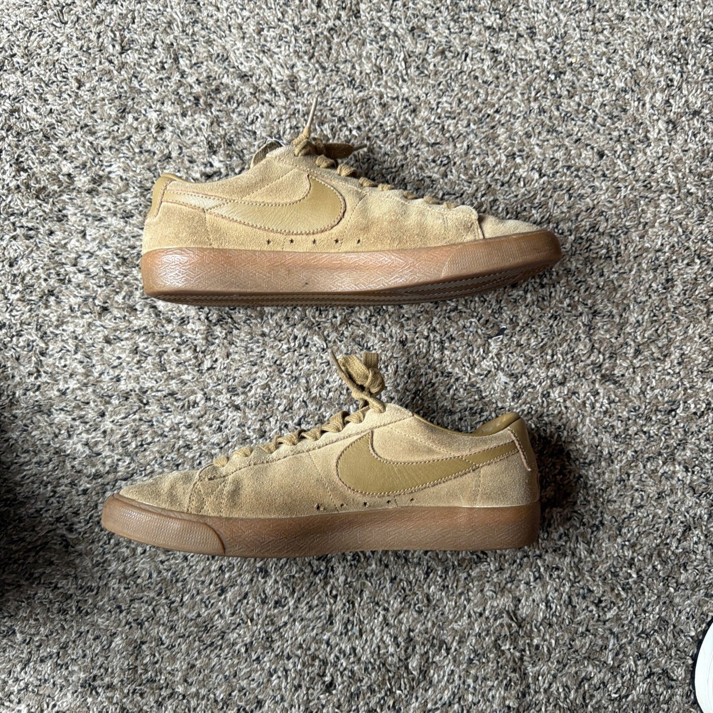 Size 10 - Supreme x Nike SB Blazer GT Low Golden Beige