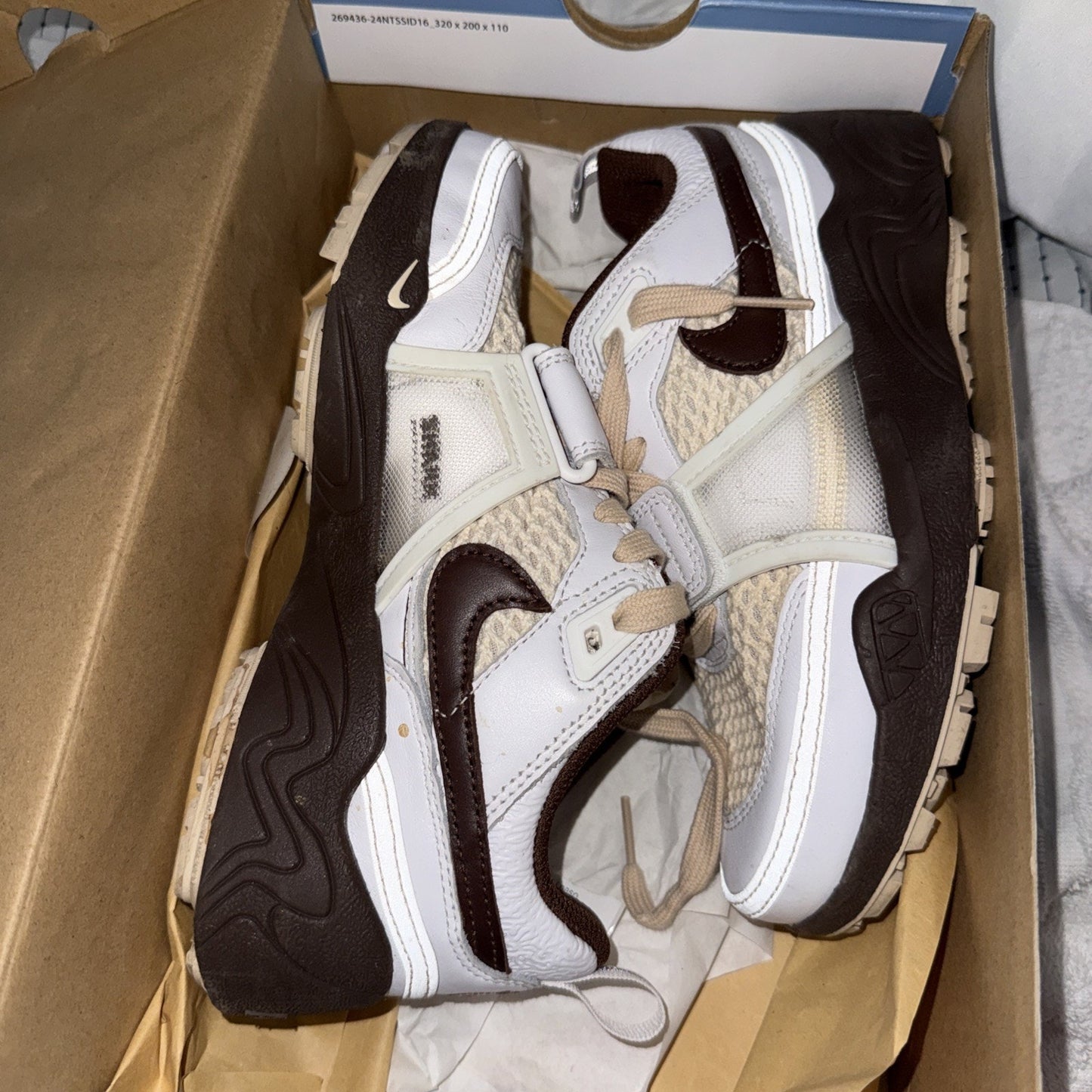 Nike Travis Scott Zoom Field Jaxx Lace-Up Light Chocolate HQ3073-100 Size 4
