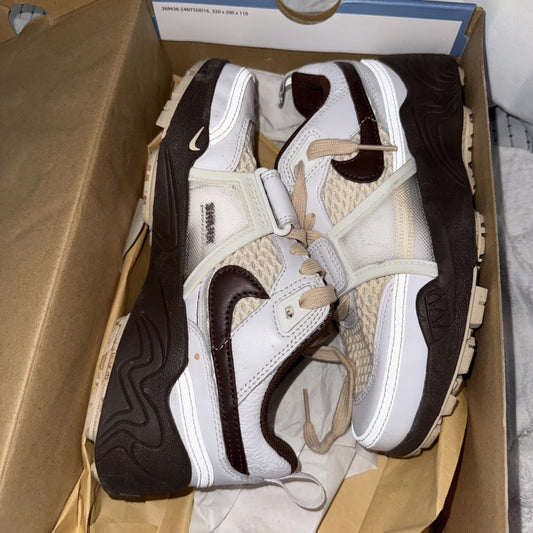 Nike Travis Scott Zoom Field Jaxx Lace-Up Light Chocolate HQ3073-100 Size 4