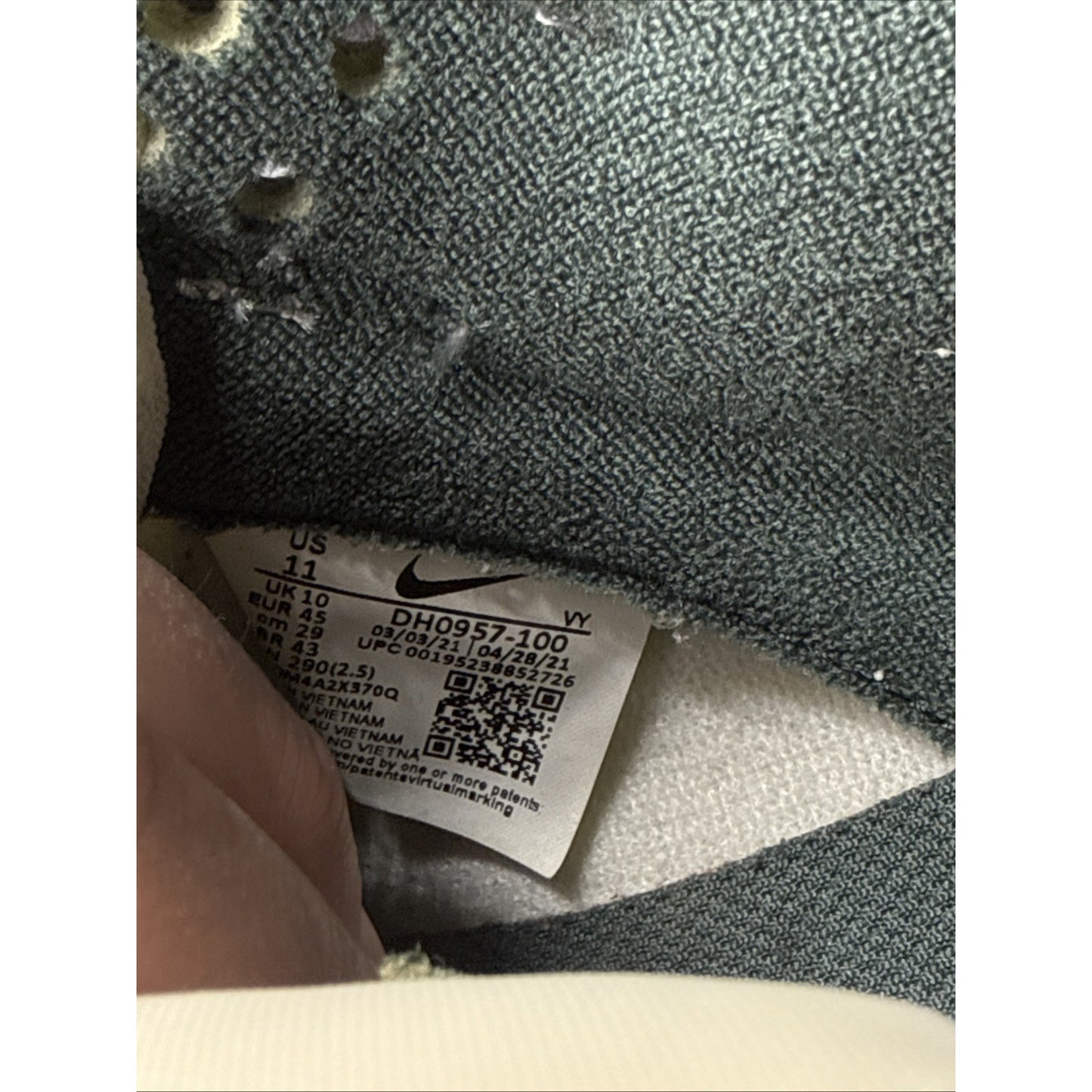 Size 11 - Nike Dunk SE Low Sail Multi-Camo