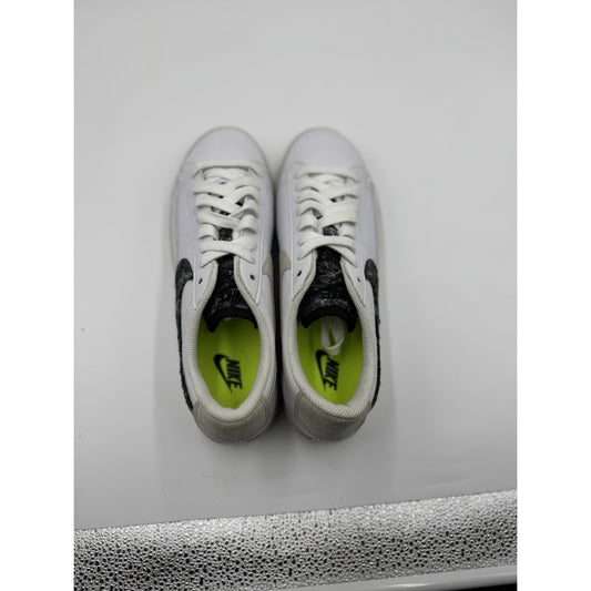 Size 10 - Nike Blazer SE Low Recycled Wool Pack - White Black W NBS463