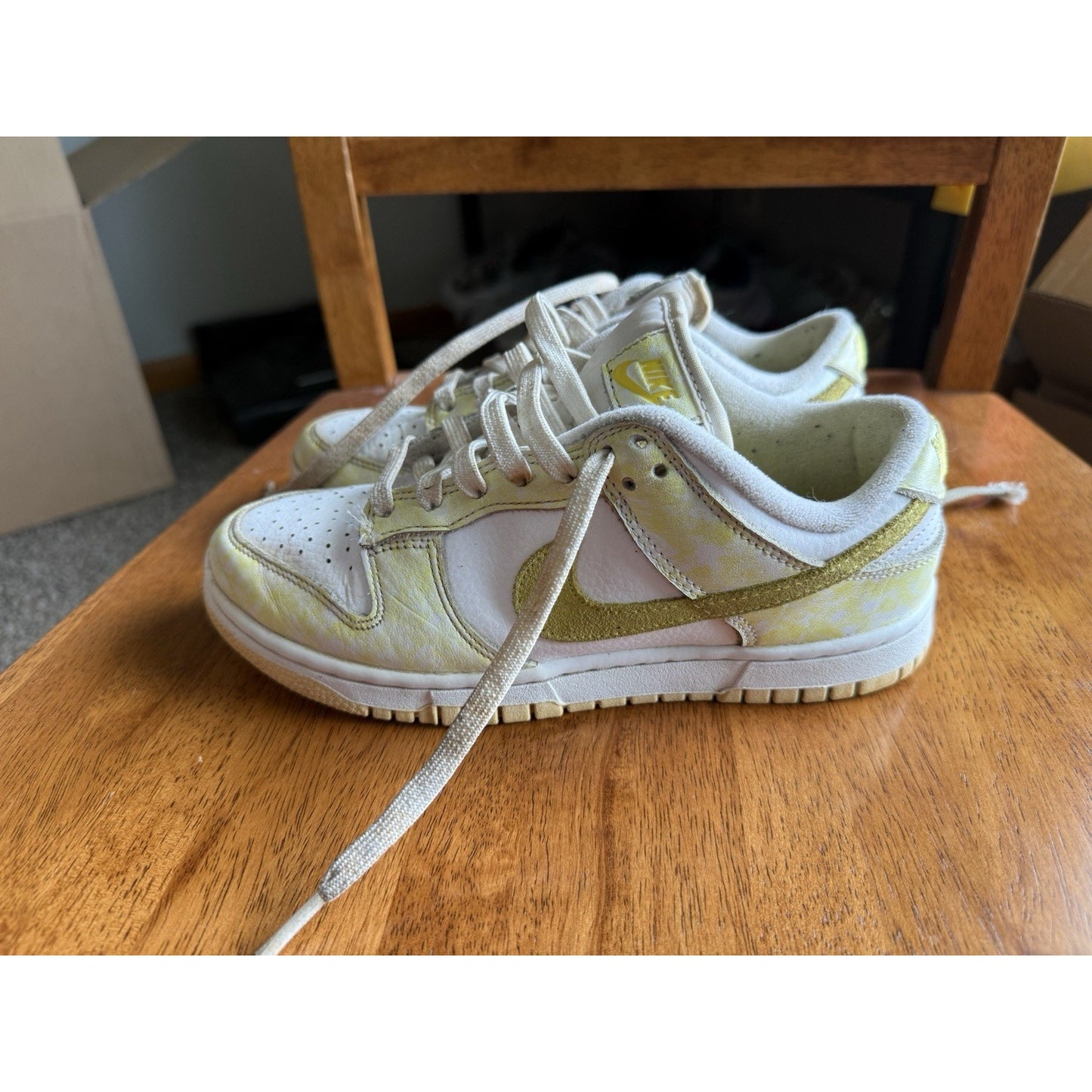 Size 6.5Y Nike Dunk Low Yellow Strike NBS030
