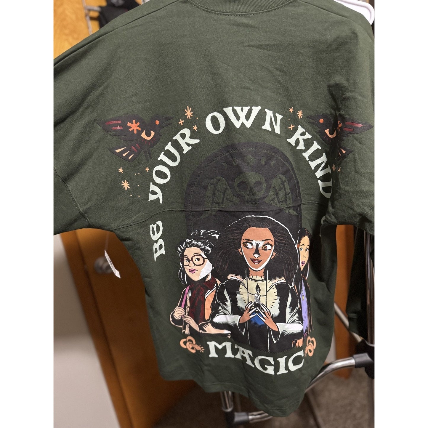 NEW Disney Parks Spirit Jersey Medium Green Halloween Hocus Pocus Be Your Magic