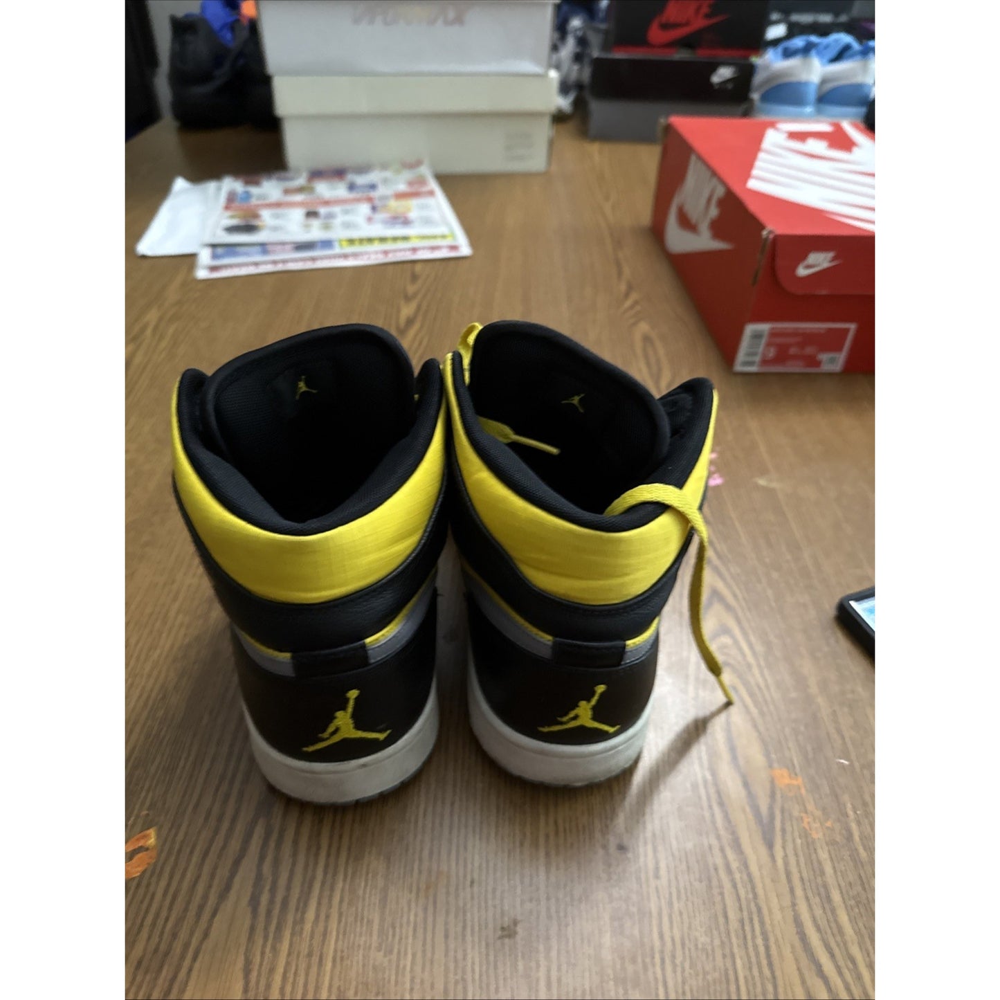 Size 10 - Air Jordan 1 Phat Black Speed Yellow NBS166