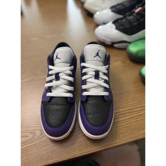 Size 6.5y Jordan 1 Low Court Purple 553560-501 NBS134