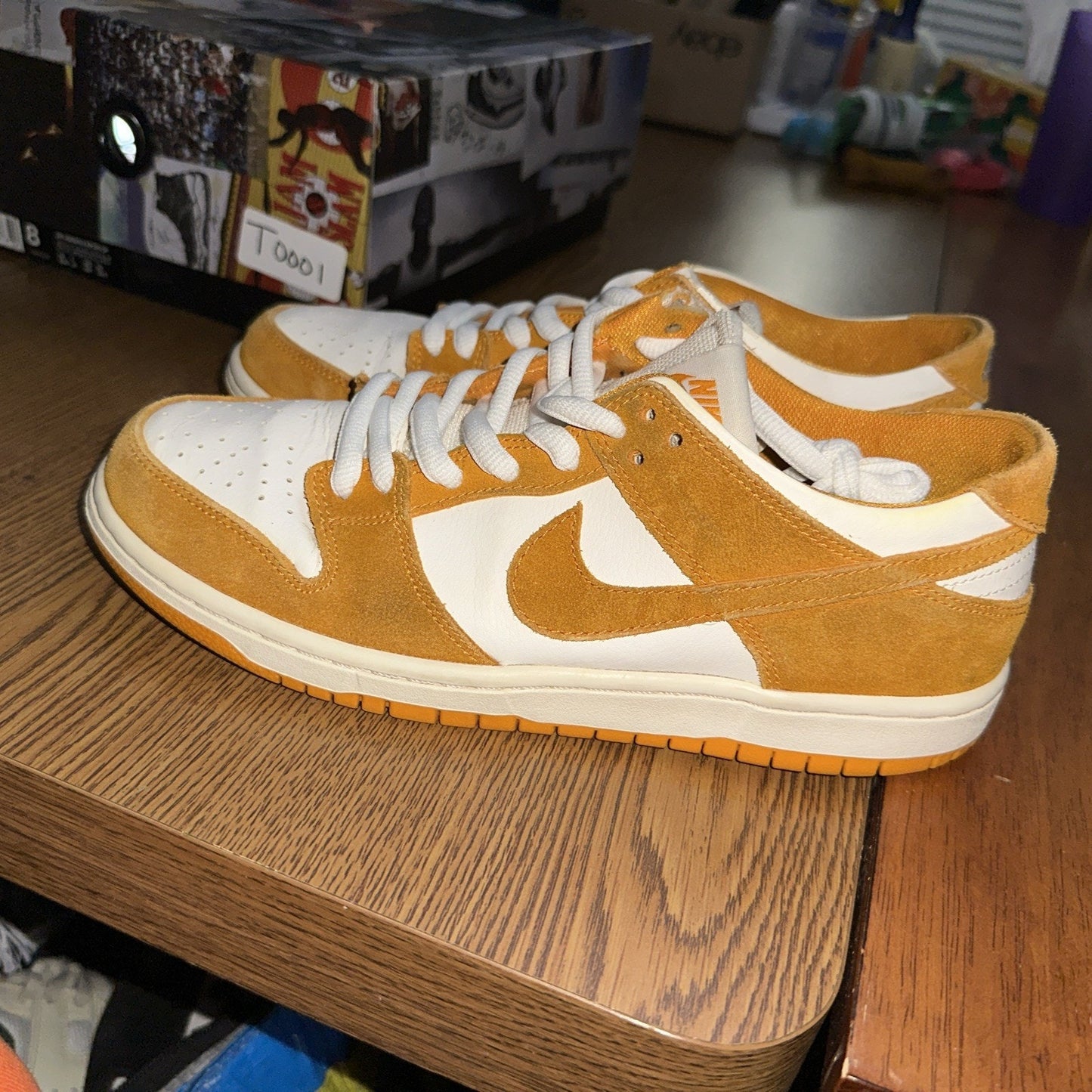 Size 8.5 - Nike Zoom Dunk Pro SB Low Circuit Orange
