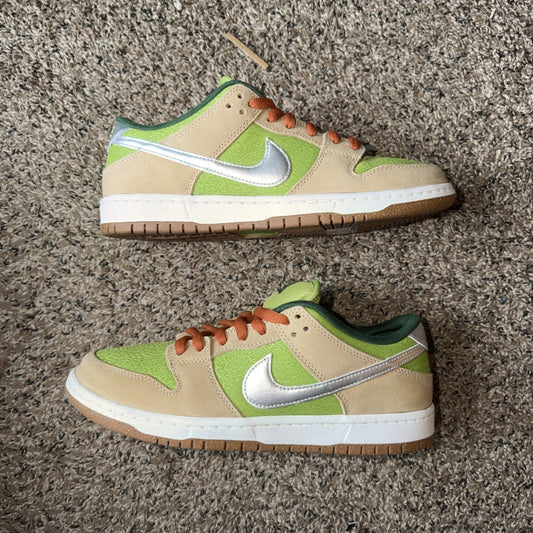 Nike SB Dunk Low Escargot Size 9