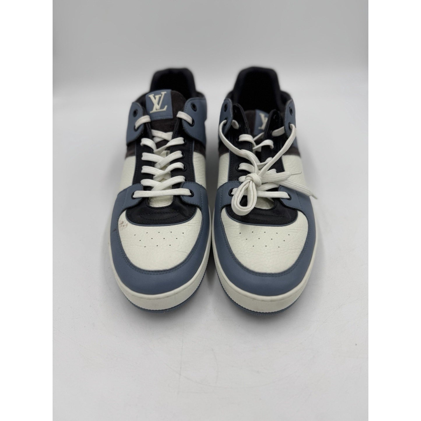 Size 8.5 Louis Vuitton Sneakers