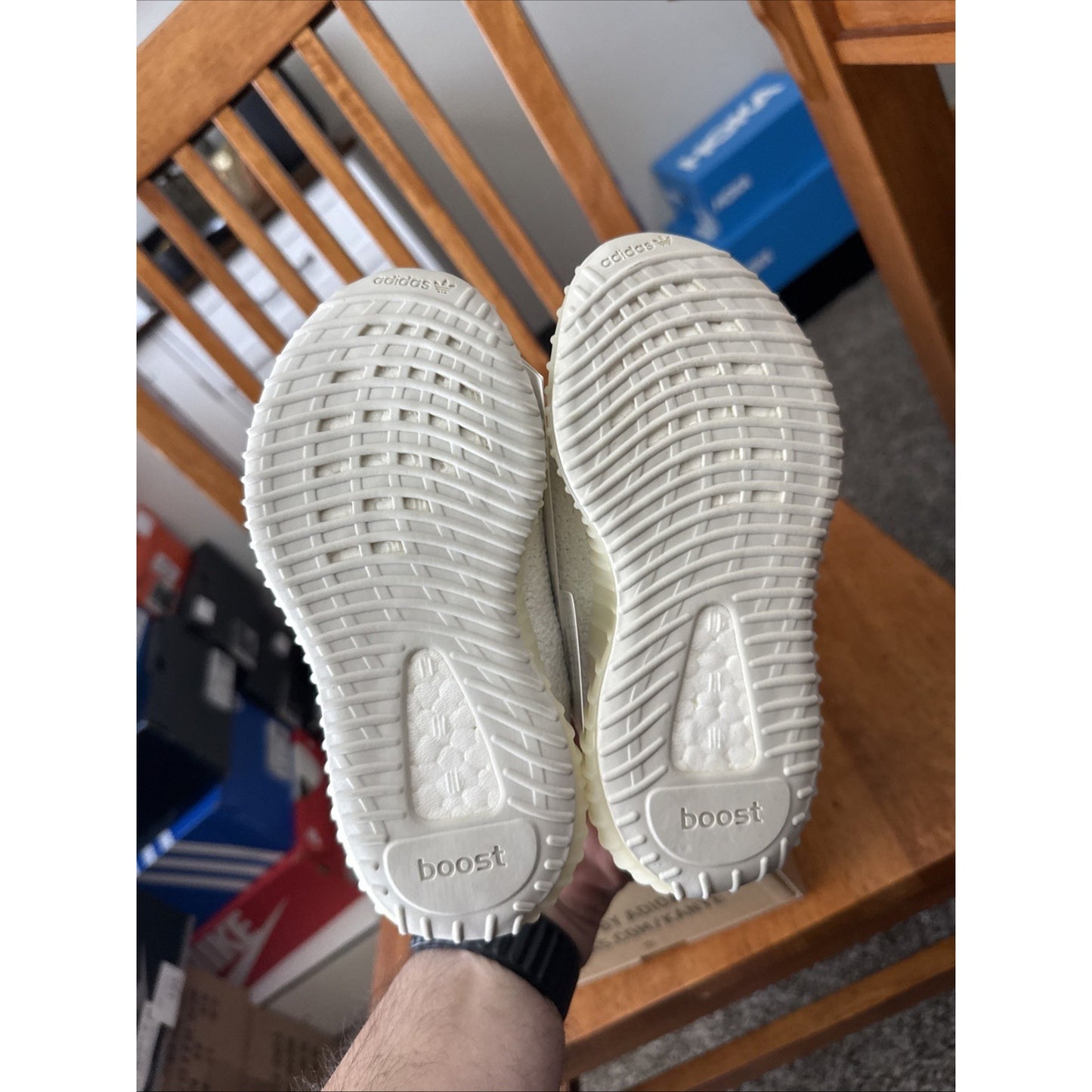 yeezy boost 350 v2 cream white infant size 9k BS128