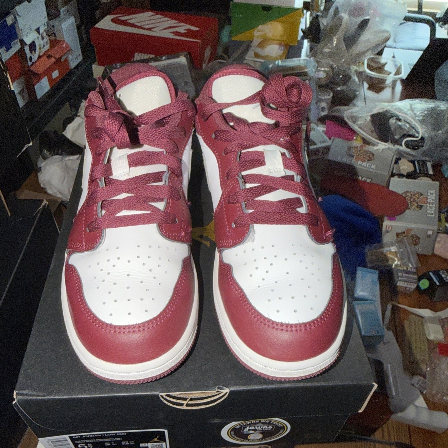 Size 5.5y Jordan 1 Low Bordeaux 55356065