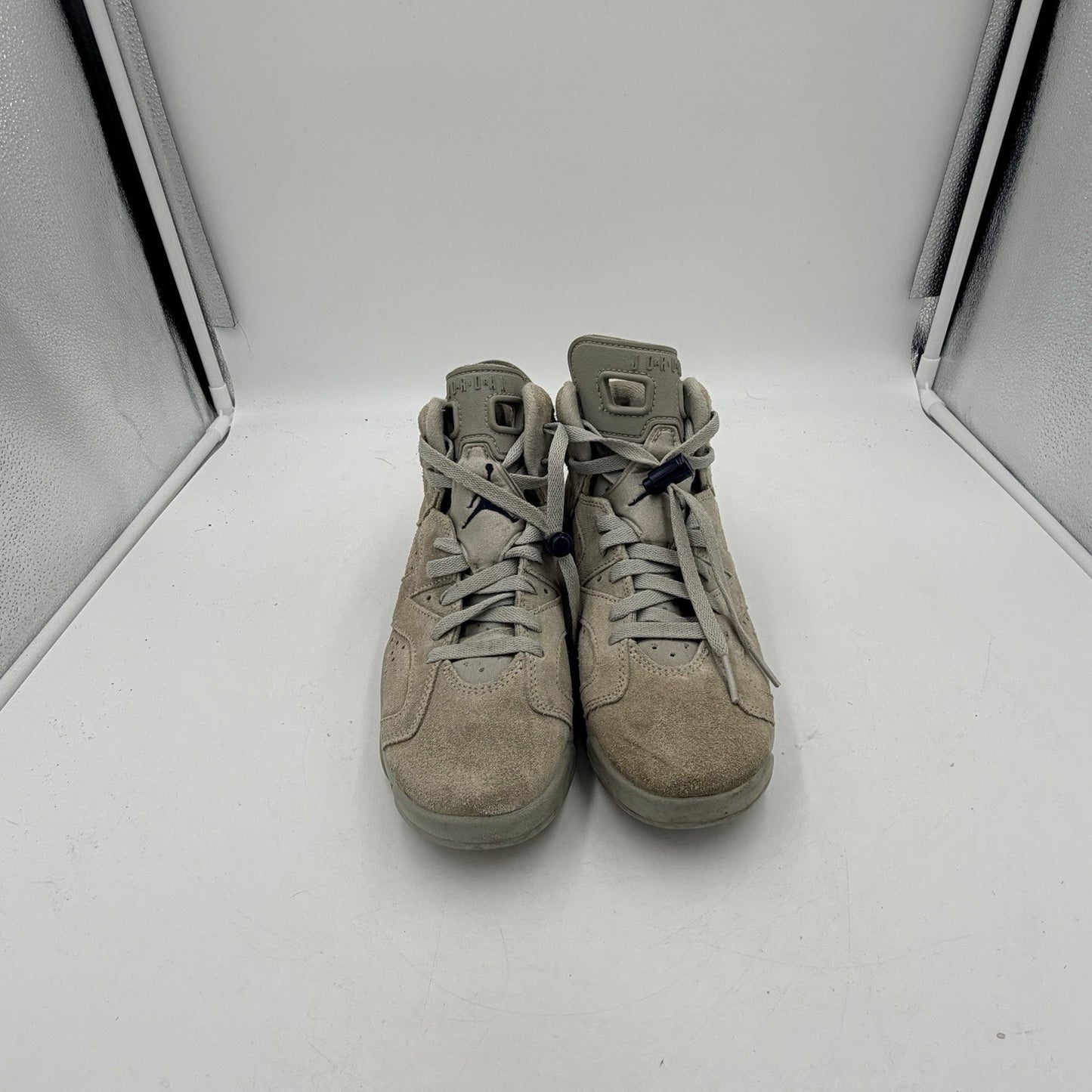 Size 6.5 (GS) - Jordan 6 Retro Mid Georgetown