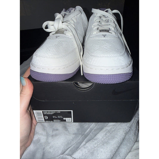 Nike Air Force 1 Low Kobe Bryant White Purple Sneakers IB0018-102 Size 9 M LEP