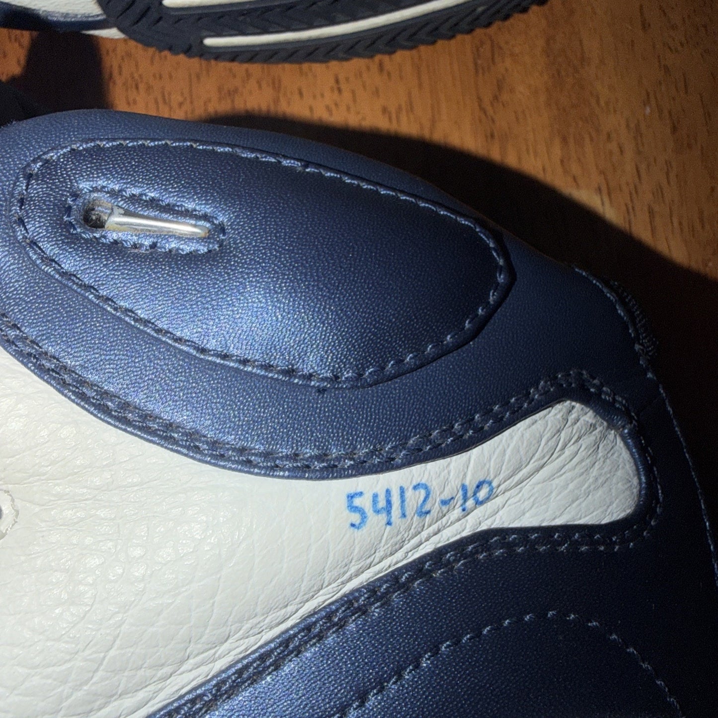 Size 9 Nike Air Pure Assist Mid Wear Test Sample 2002