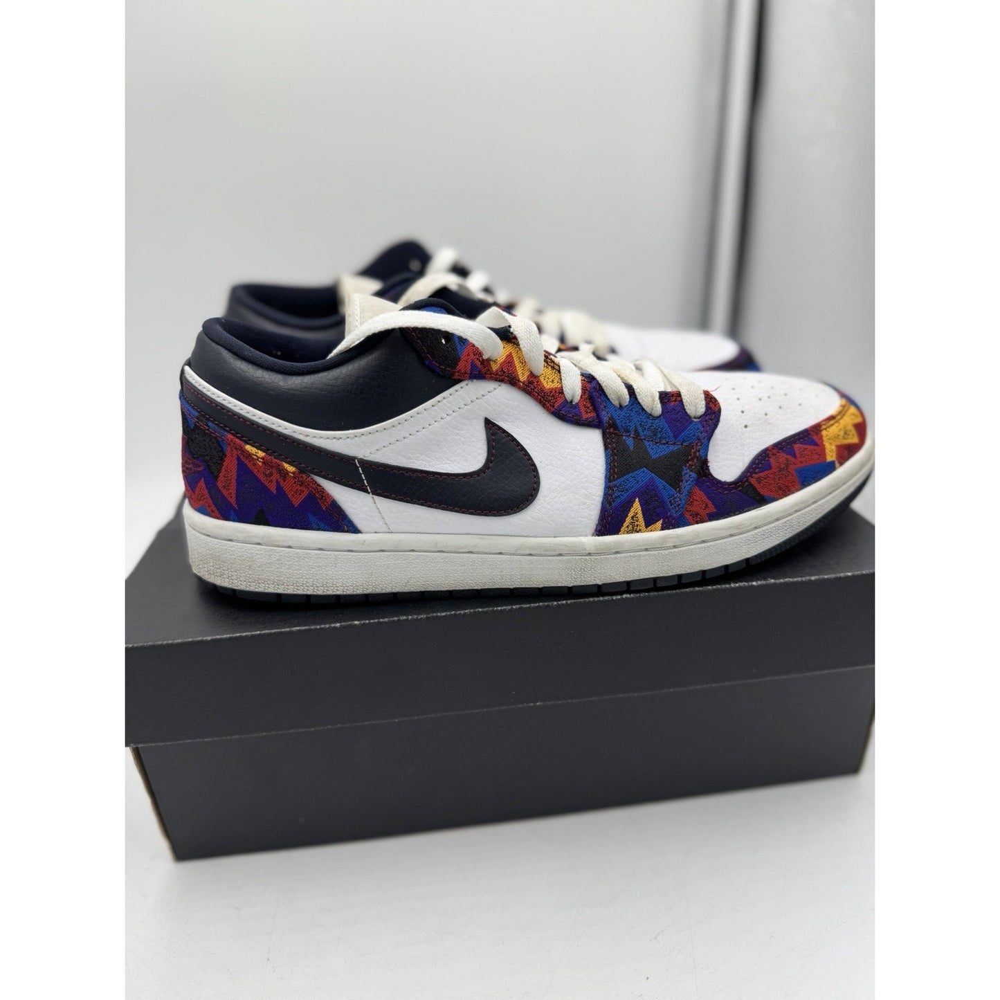 Size 10.5 - Air Jordan 1 SE Low Nothing But Net