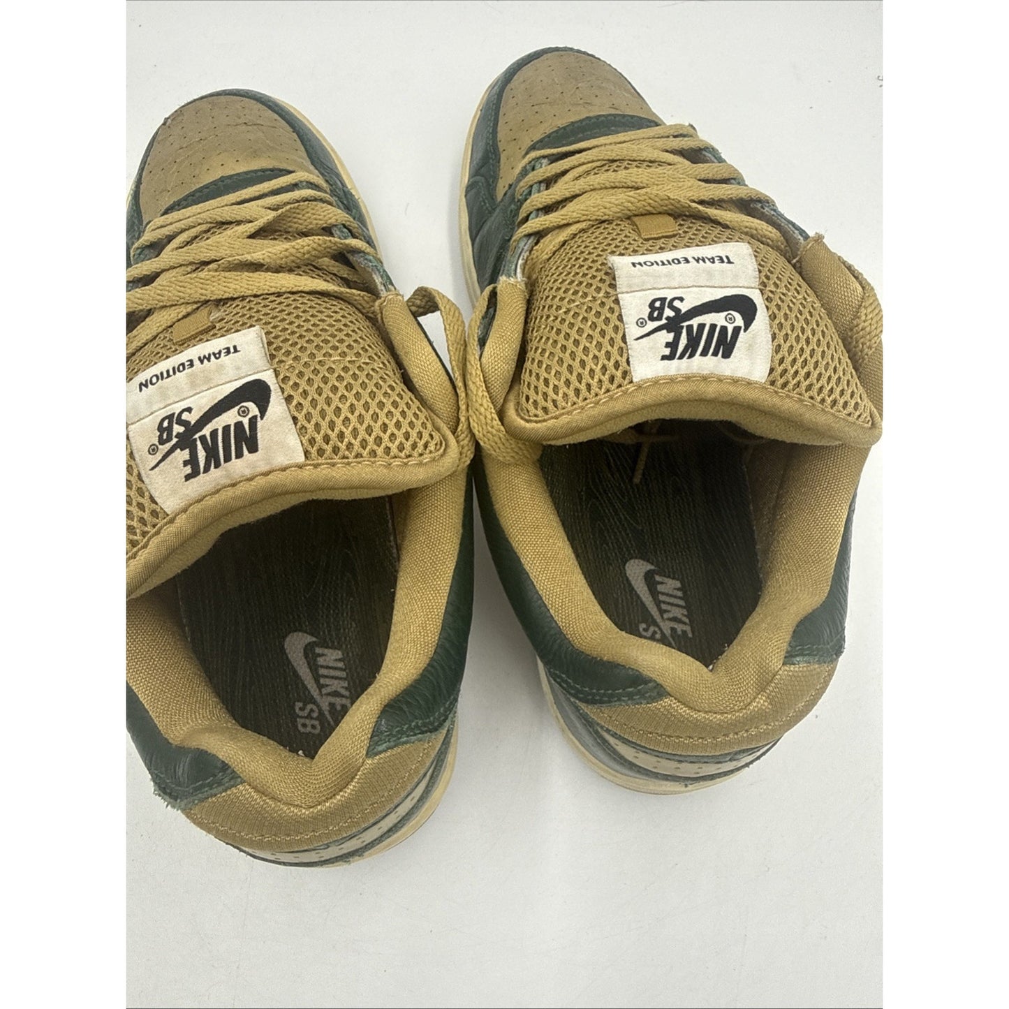 Size 10.5 - Nike Zoom Team Edition Gold