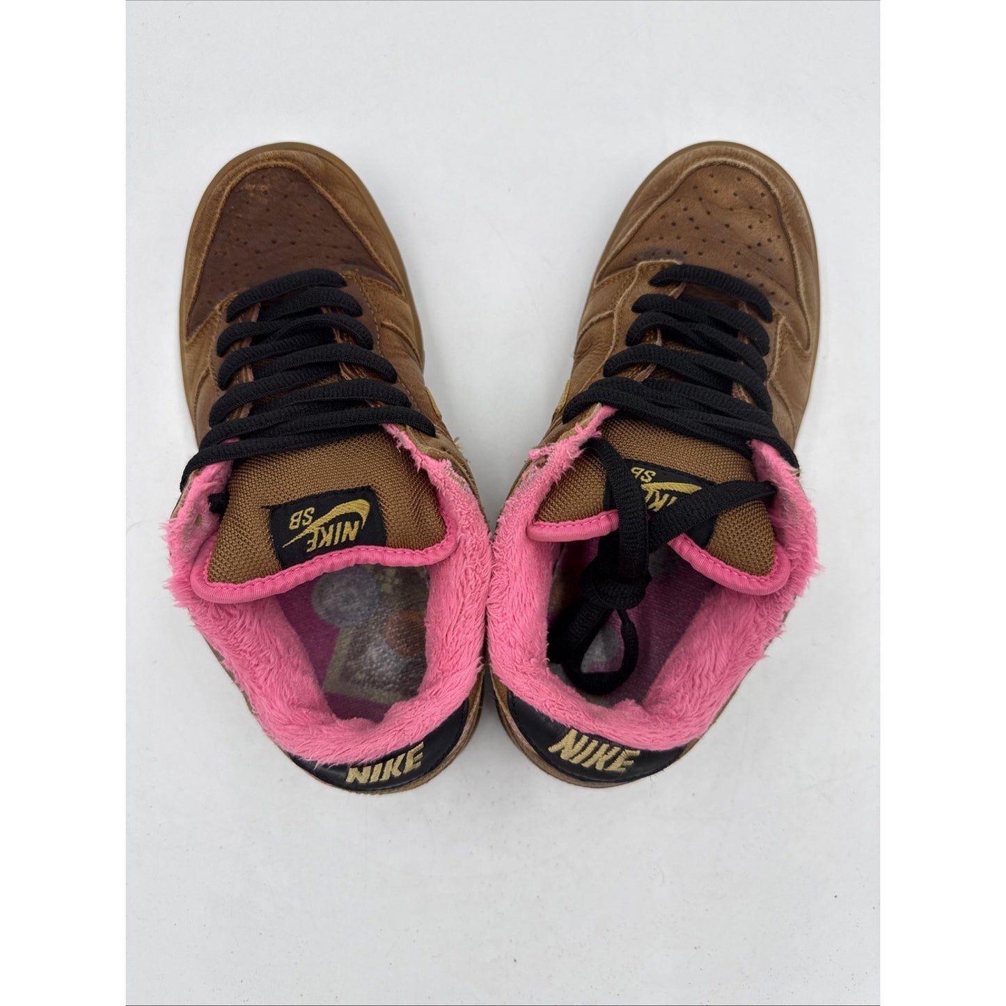 Size 7 - Nike Dunk Premium SB Low Gibson Guitar Case