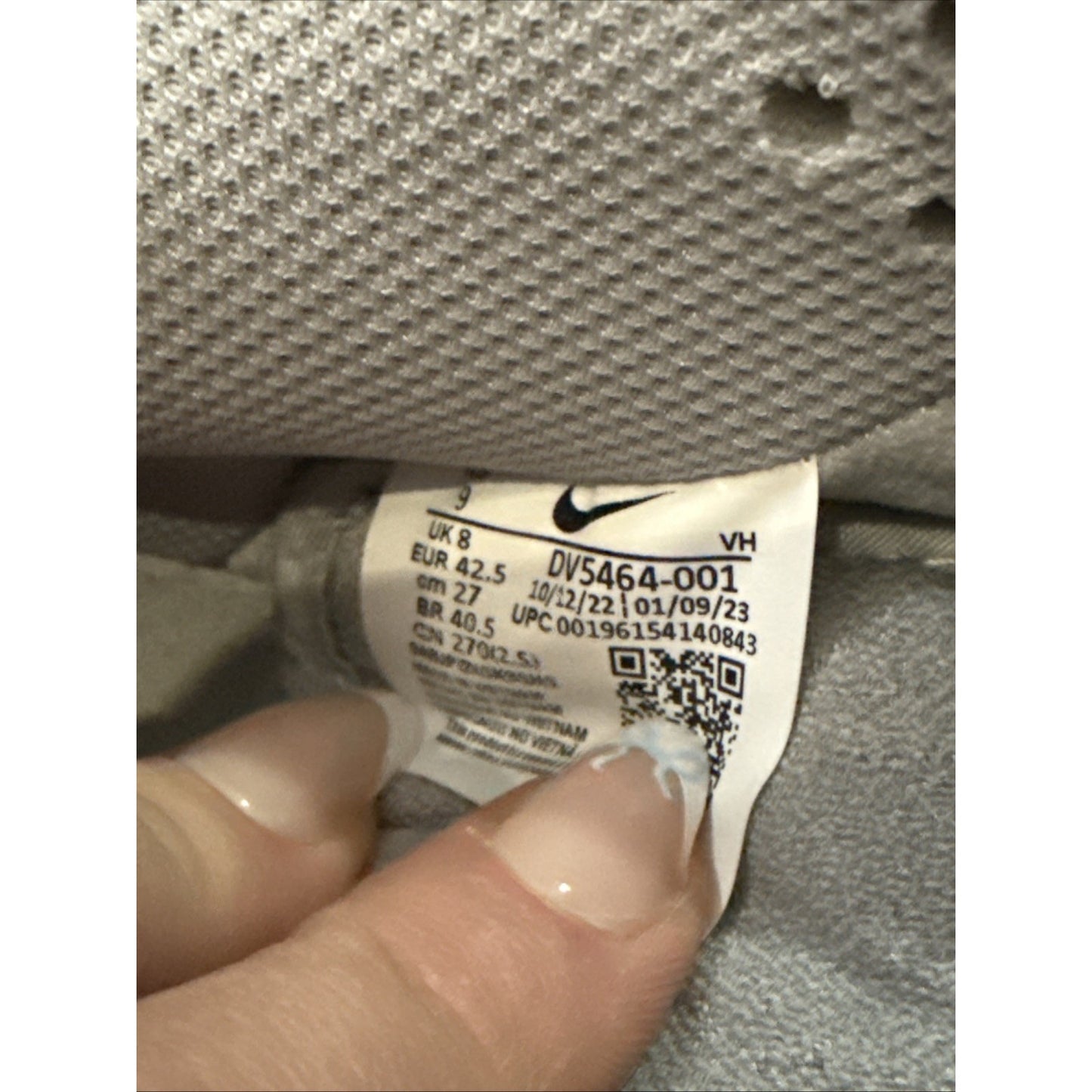 Size 9 - Nike SB Dunk Low Wolf Grey Gum