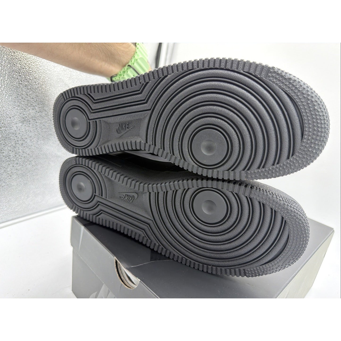 Size 9 - Nike Supreme x Air Force 1 Low Box Logo - Black White