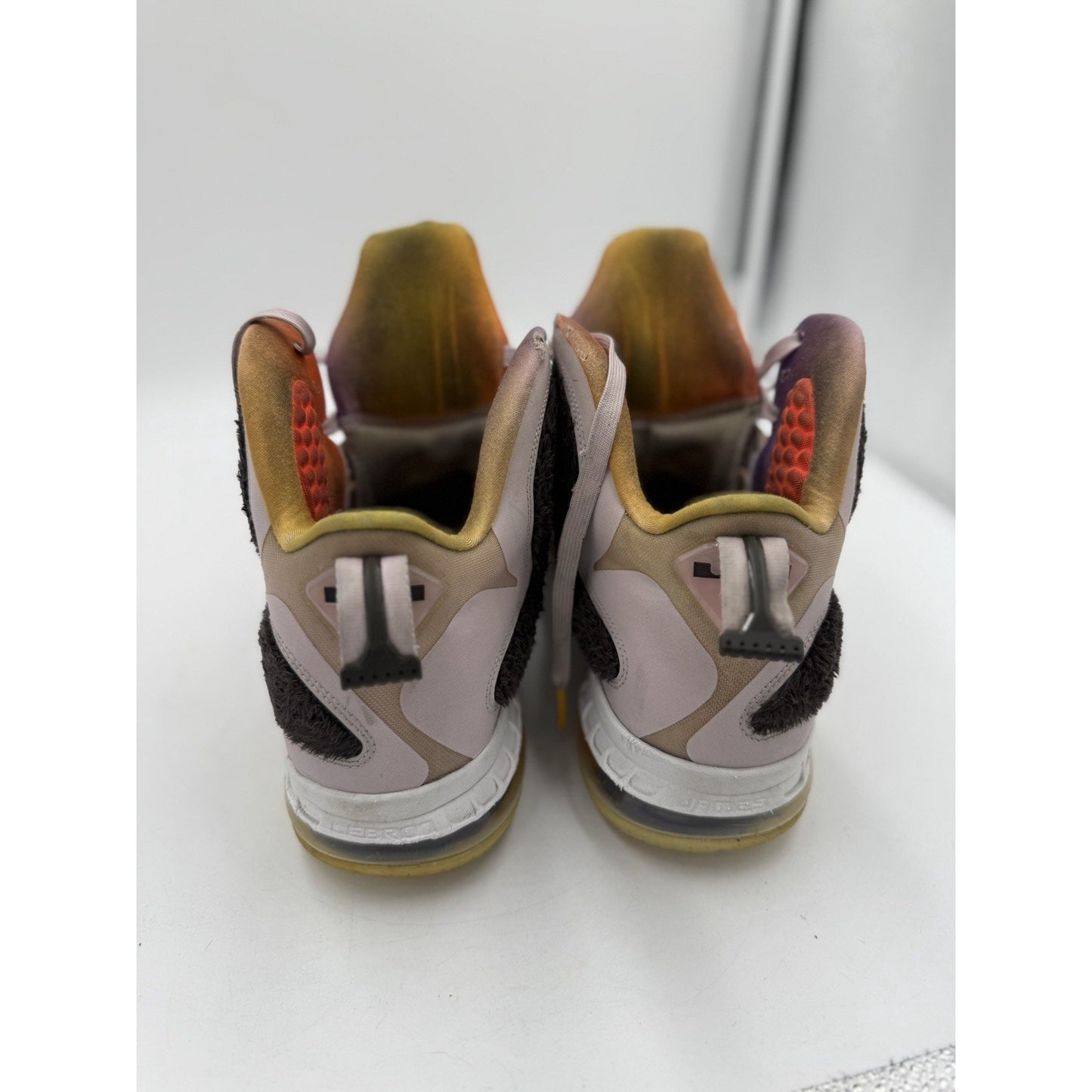 Size 12 Nike LeBron King Of La Dj3909-600