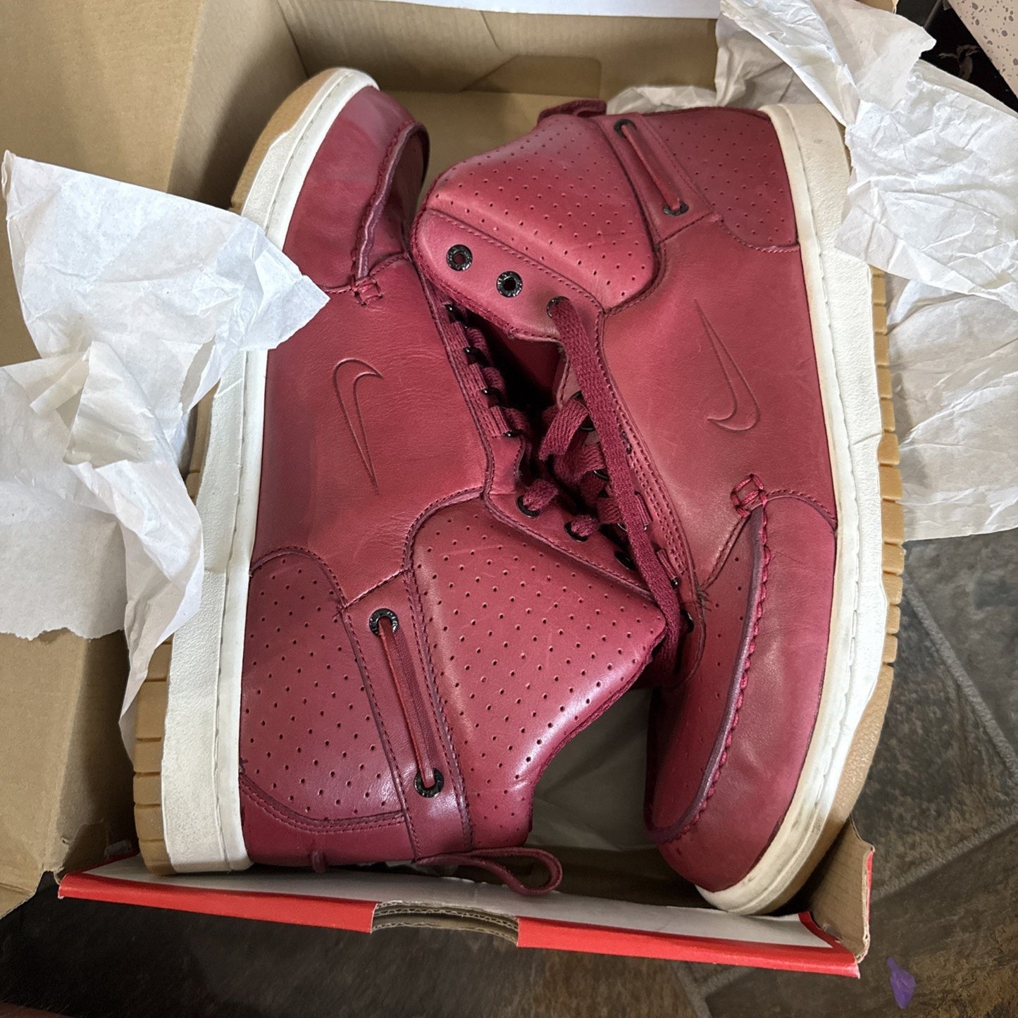 Size 10.5 Nike Mad Jibe 371183-661 Very Rare