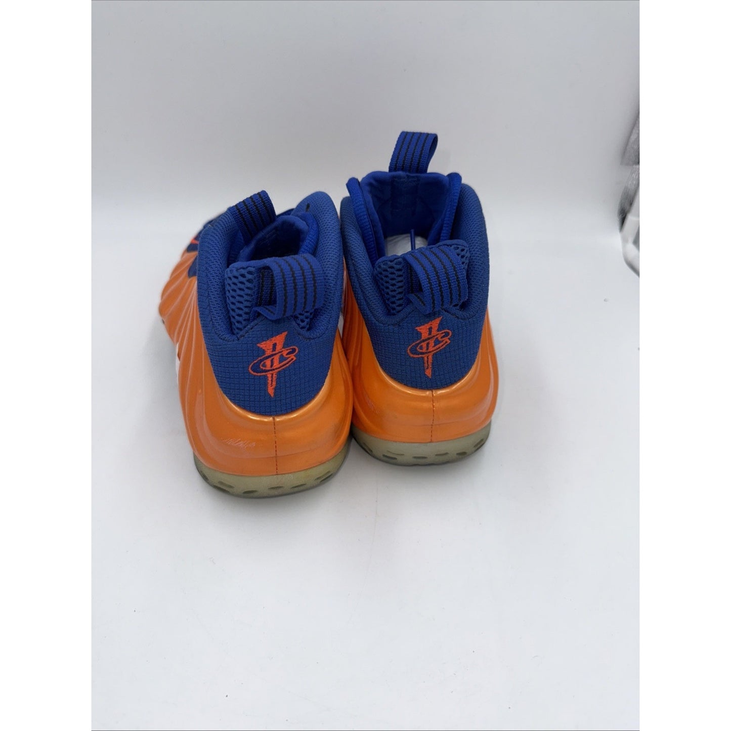 Size 10.5 - Nike Air Foamposite One Knicks