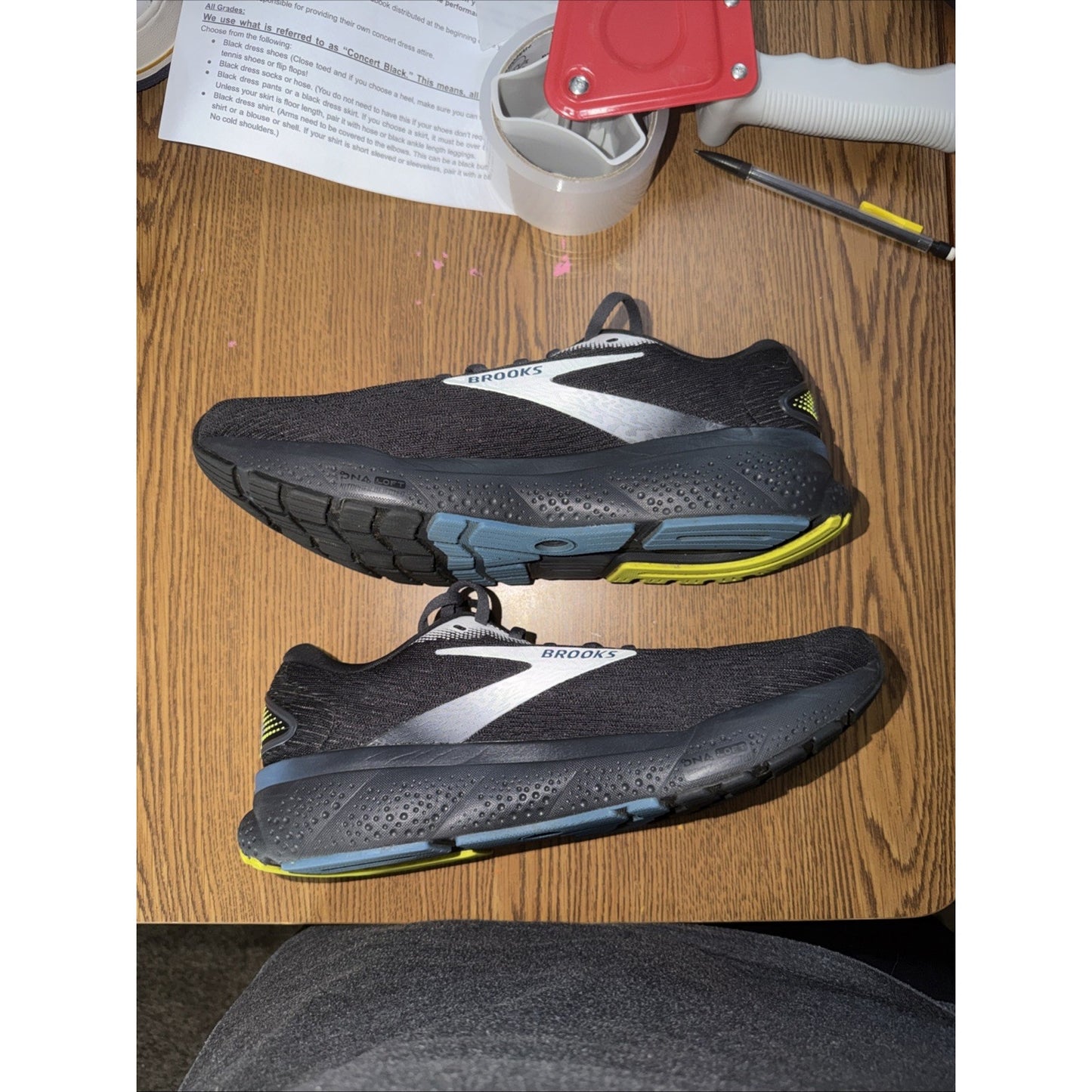 Size 9 Brooks Ghost 16 GSM Sample Black Ebony Blue