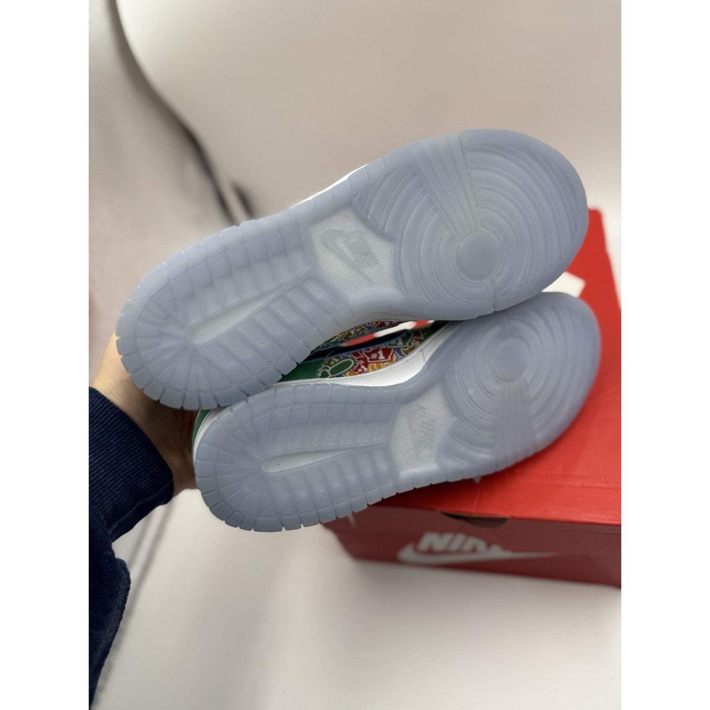 Size 6.5 (GS) - Nike Dunk Low Foam Finger BS570