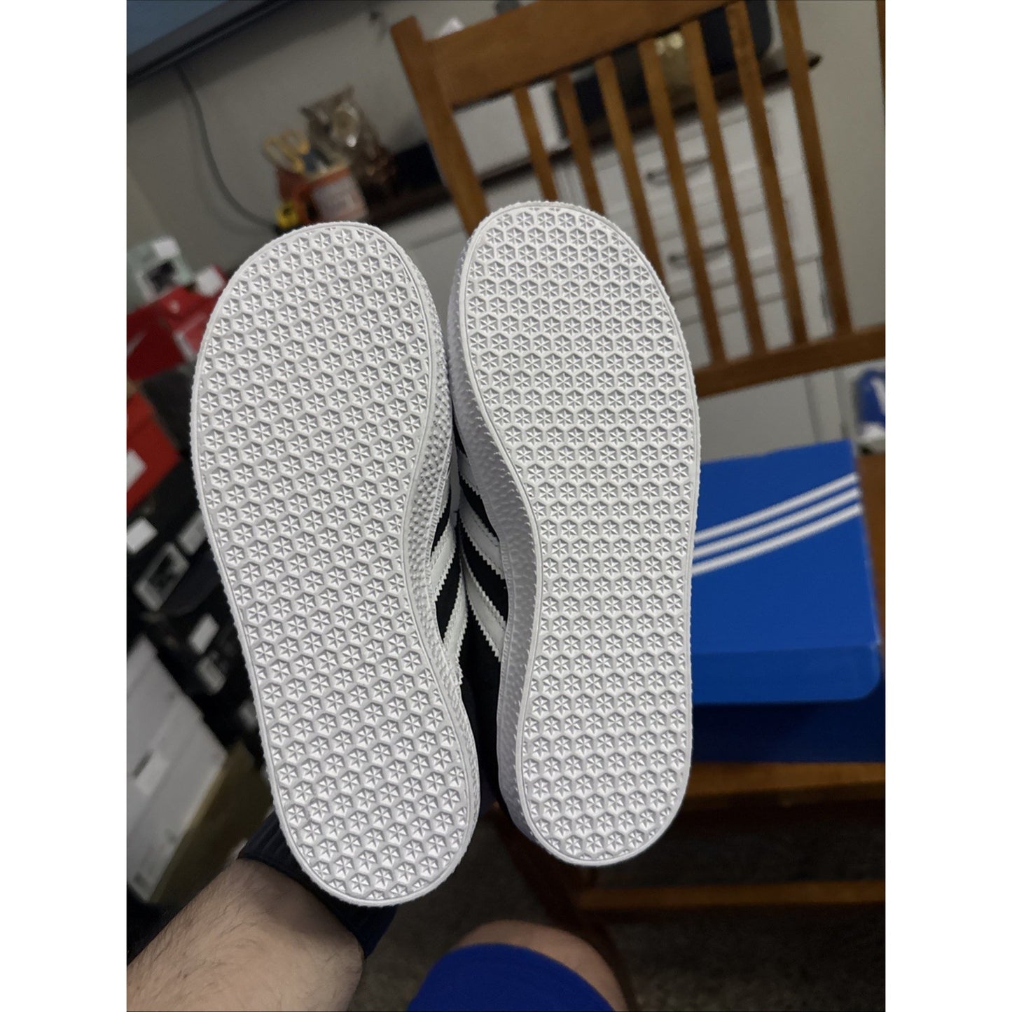 ADIDAS GAZELLE C BLACK/WHITE/GOLD BB2507 Kids SIZE 1 BS109