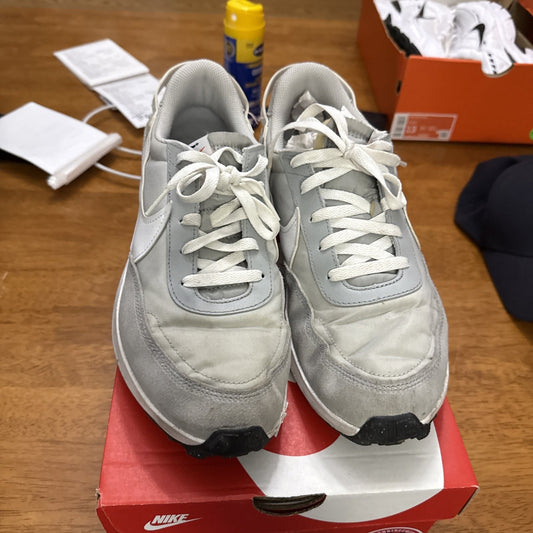 Size 9.5 - Nike Waffle Debut Grey Fog BS362