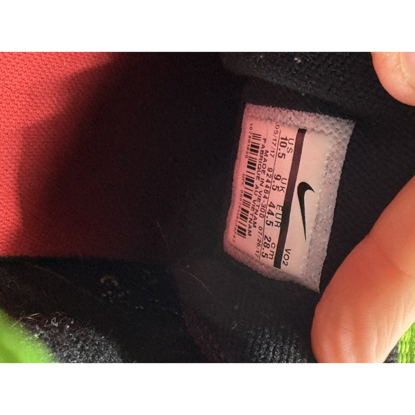 Size 10.5 - Nike Supreme x Air Humara 17 Green