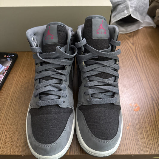 Size 7y Jordan 1 Retro High Cool Grey Vivid Pink 332148-002