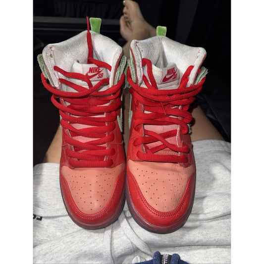Nike SB Dunk High Strawberry Cough Shoes Sneakers Men's Size 8 CW7093-600 LEP