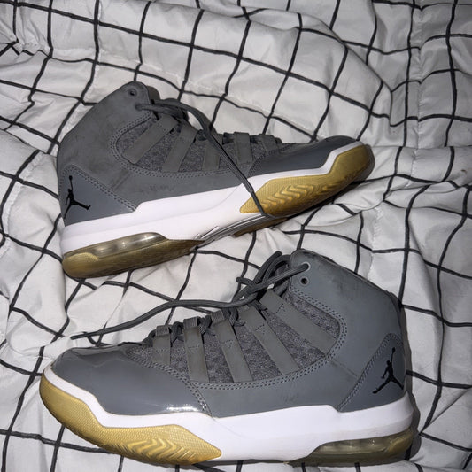 Jordan Max Aura Cool Gray Size 7.5