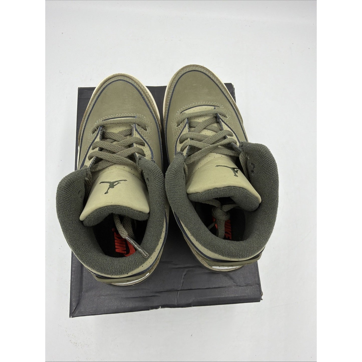 PRE SCHOOL JORDAN 3 RETRO MEDIUM OLIVE_MEDIUM OLIVE/SEQUOIA DM0966-202-SIZE 13